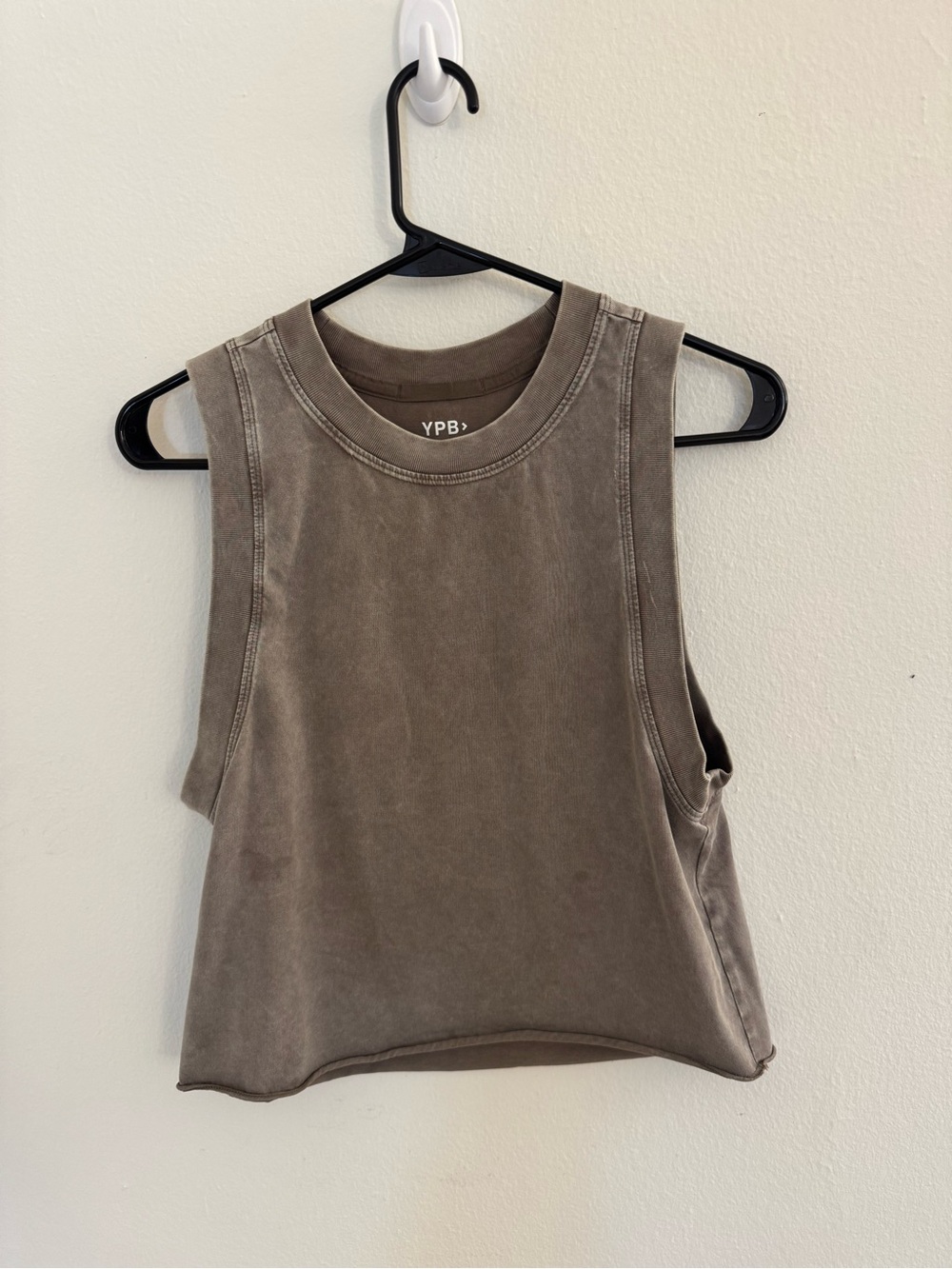 Abercrombie & Finch Taupe Sleeveless Crop Tank Top in Size XS